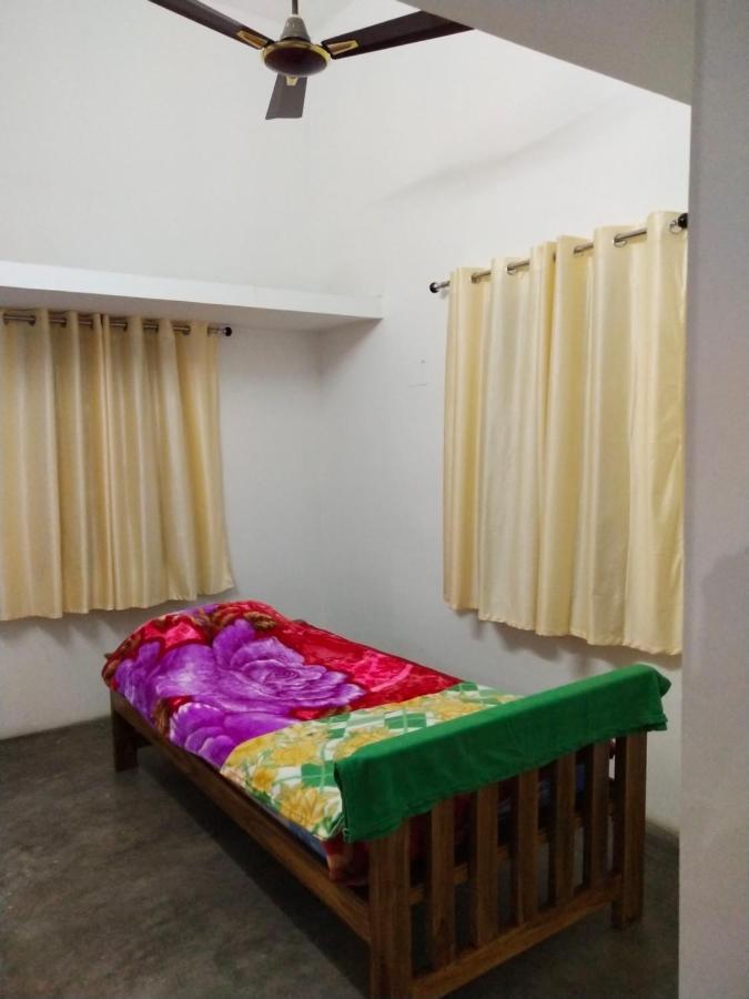 Mayurapriya Inn Chennai Dış mekan fotoğraf